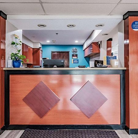 Days Inn By Wyndham Brunswick Bath Area Eksteriør bilde