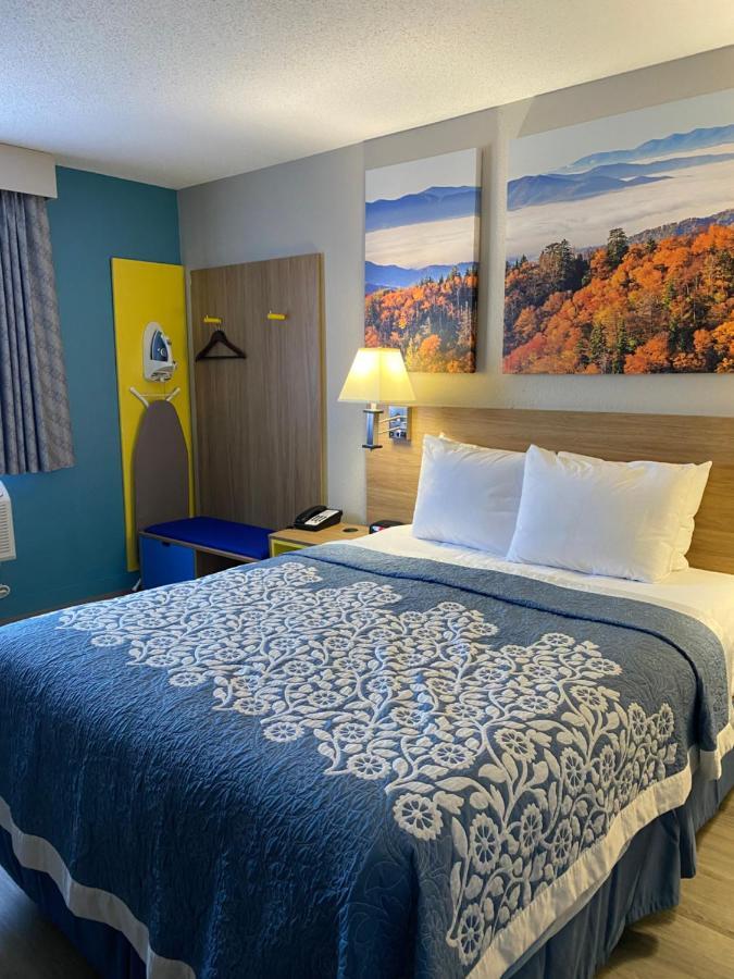 Days Inn By Wyndham Brunswick Bath Area Eksteriør bilde