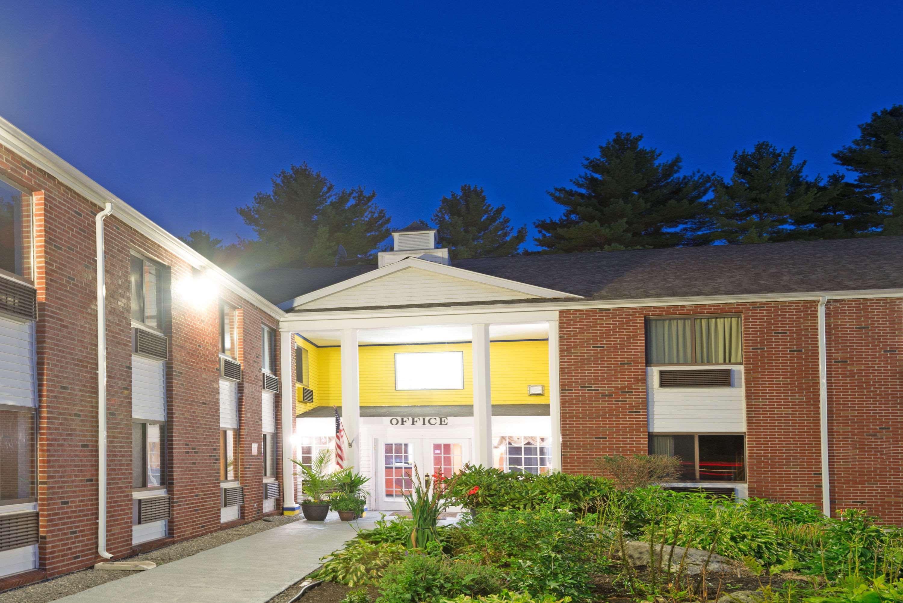 Days Inn By Wyndham Brunswick Bath Area Eksteriør bilde