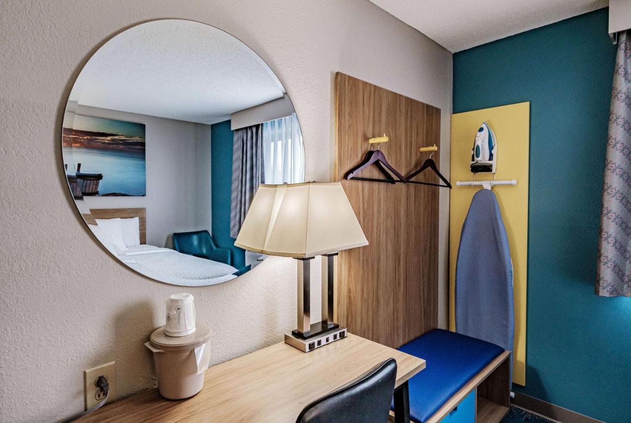Days Inn By Wyndham Brunswick Bath Area Eksteriør bilde